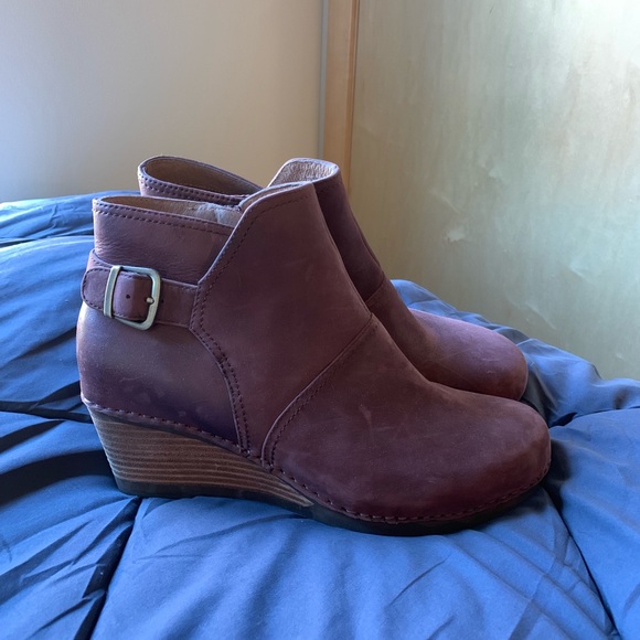 dansko shirley booties black